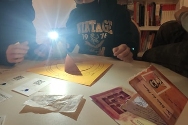 Jungscharkinder auf Schatzsuche