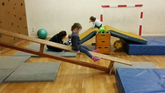 Der große Parcours bietet genug Platz zum Toben!